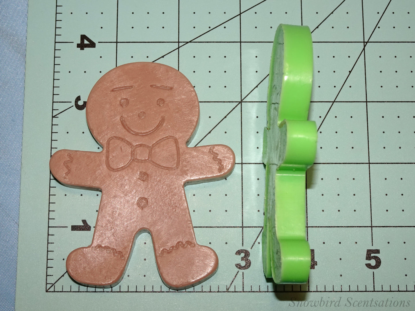 Gingerbread Boy and/or Gingerbread Girl (Solid or Painted)