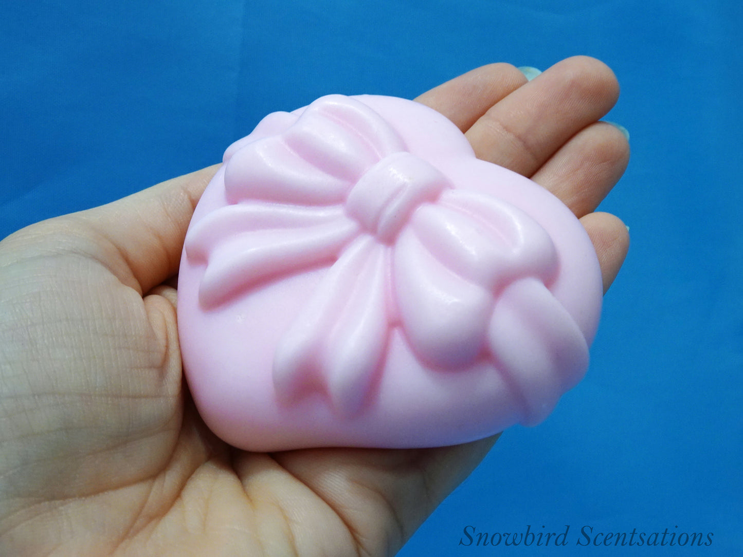 Large Heart with Bow (Solid)