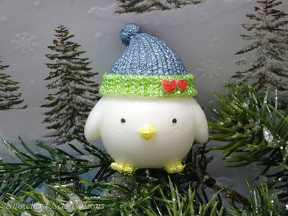 Chick with Hat (Solid or Painted)