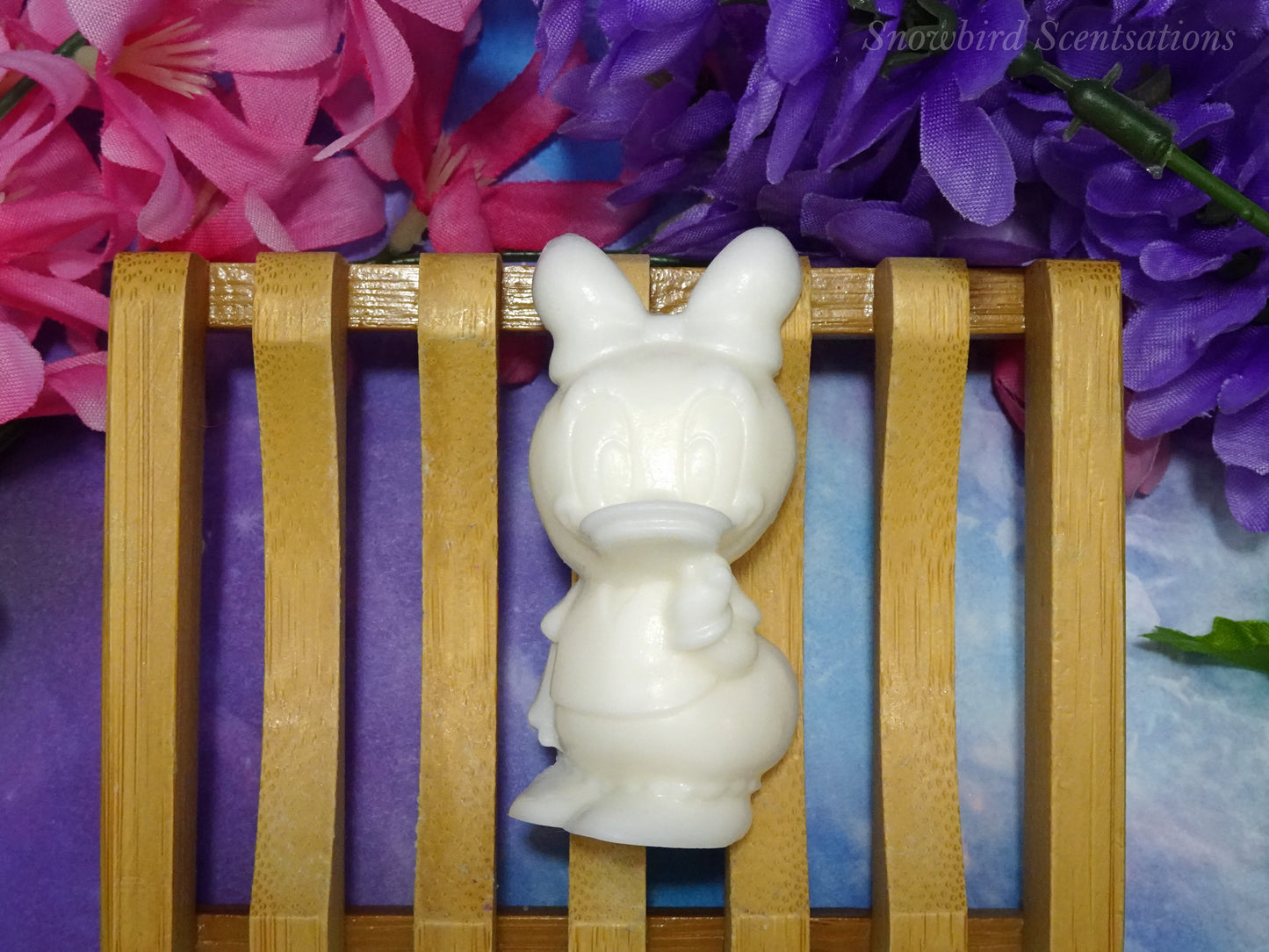 Mickey Mouse, Minnie Mouse, Donald Duck, Daisy Duck, or Winnie The Pooh (Solid)