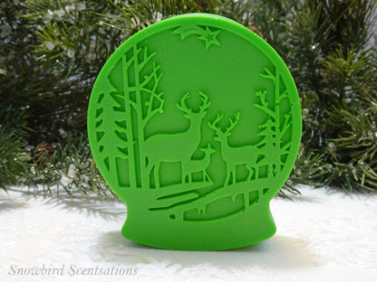 Reindeer Snow Globe (Solid or Painted)