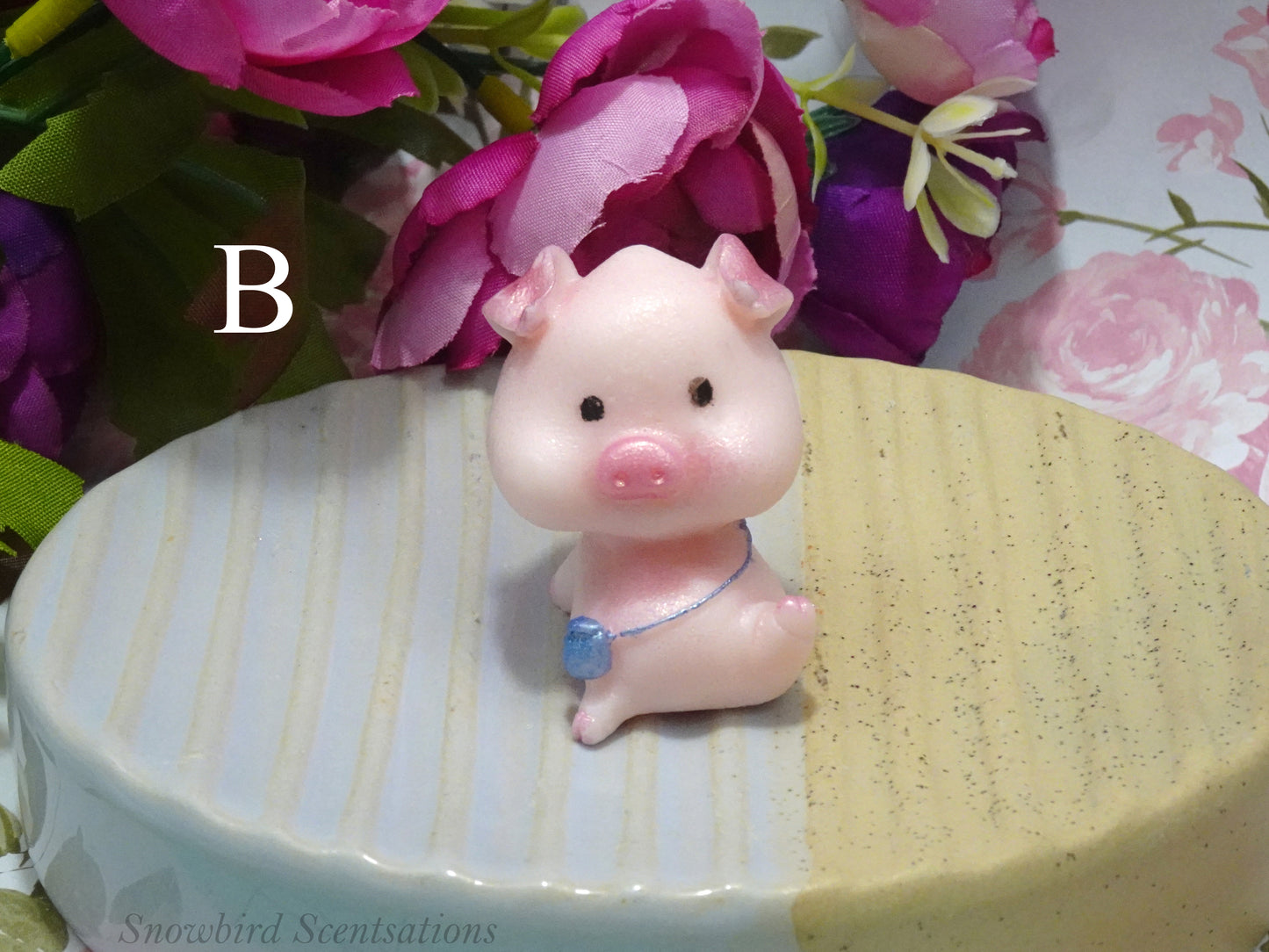 Pig with Purse Soap - Assortment of 4 (Painted)