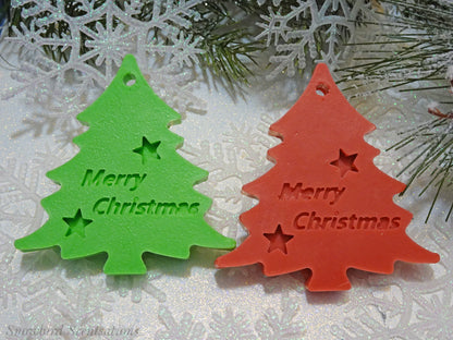 Christmas Tree with "Merry Christmas" (Solid)