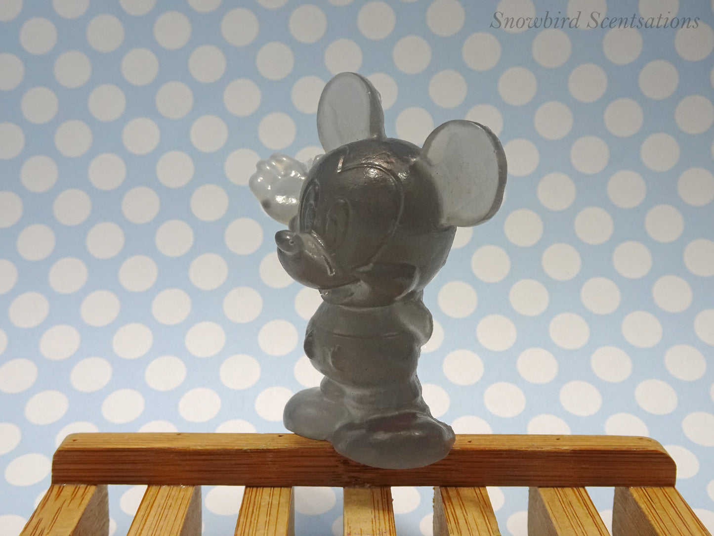 Mickey Mouse, Minnie Mouse, Donald Duck, Daisy Duck, or Winnie The Pooh (Solid)