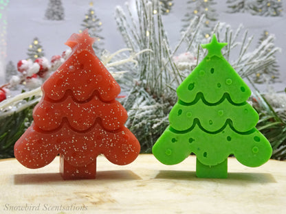 Small Decorated Christmas Tree with Garland (Solid or Painted)