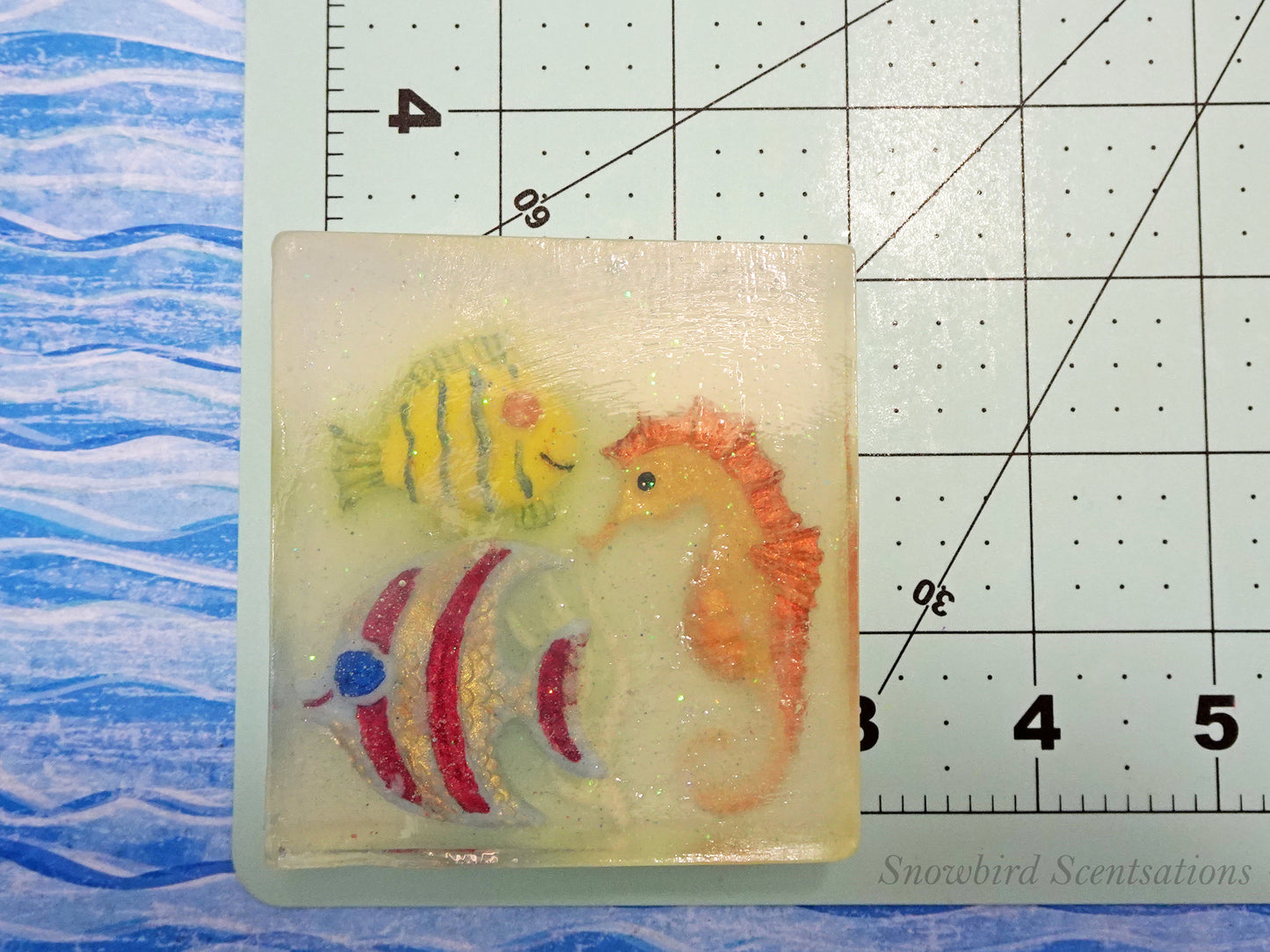 Ocean Embed: Seahorse & Fish