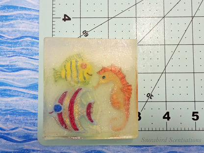 Ocean Embed: Seahorse & Fish