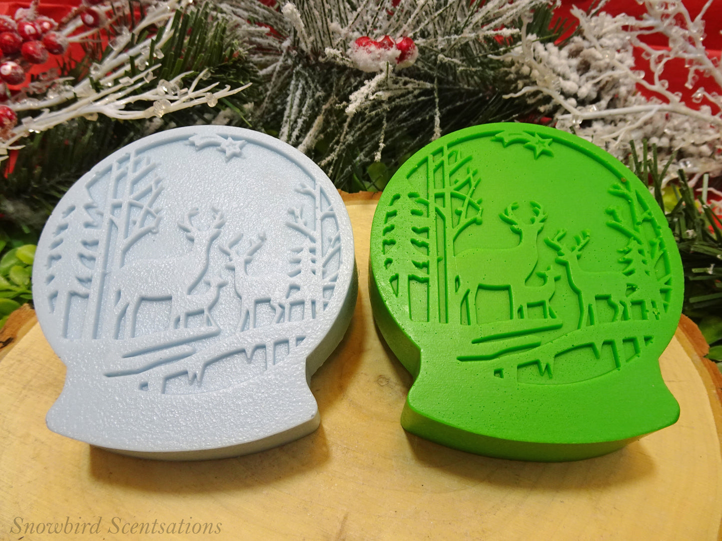 Reindeer Snow Globe (Solid or Painted)