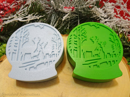 Reindeer Snow Globe (Solid or Painted)