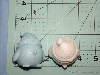 Chick with Hat (Solid or Painted)