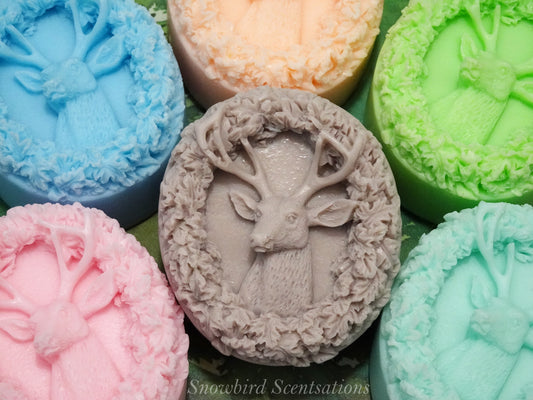 Deer Wreath (Solid)