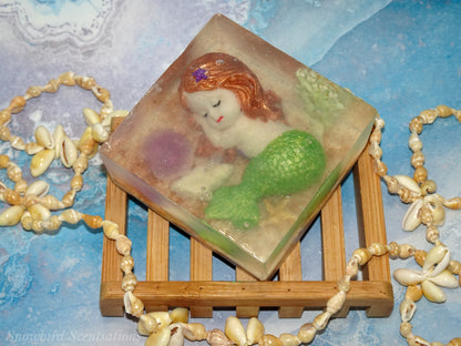 Mermaid & Shells Embed