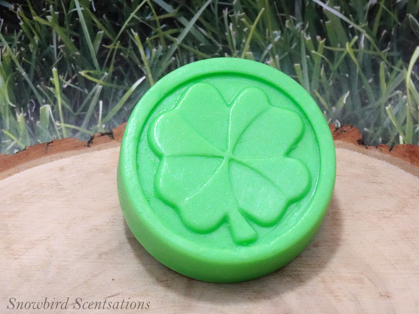 Clover (Solid)