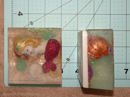 Mermaid & Shells Embed