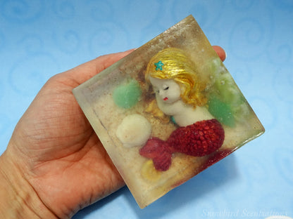 Mermaid & Shells Embed