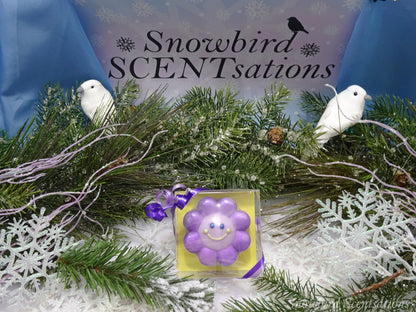 Smiley Daisy (Solid or Painted)