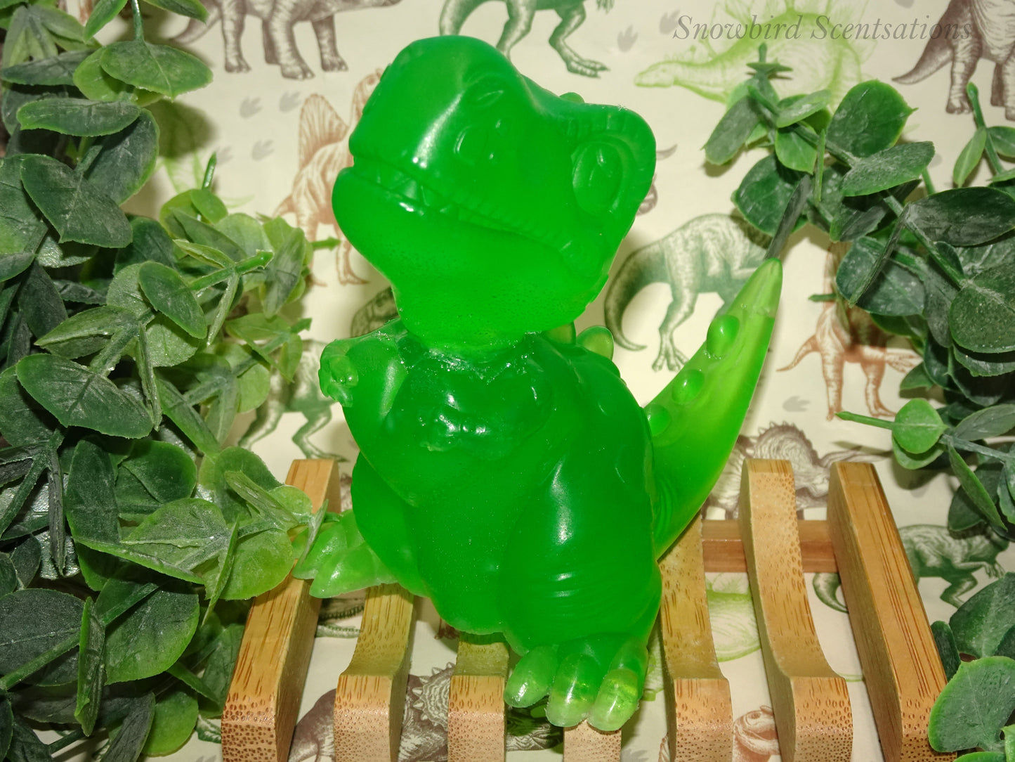 Dino with Heart (Solid or Painted)