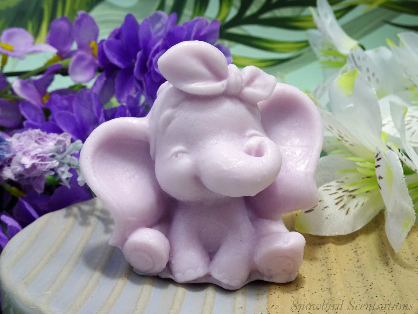 Girl Elephant (Solid or Painted)
