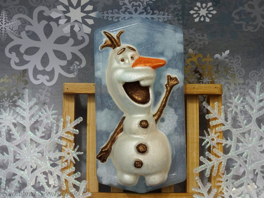 Olaf with his Snow Flurry (Solid or Painted)